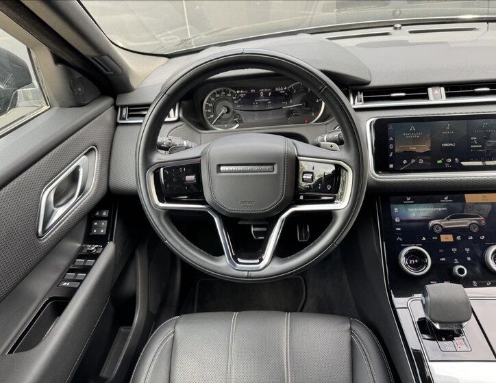 Land Rover Range Rover Velar 15