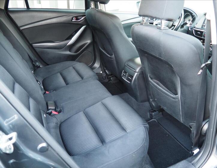 Mazda 6 16
