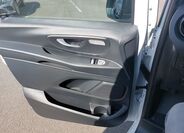 Mercedes-Benz Vito 21