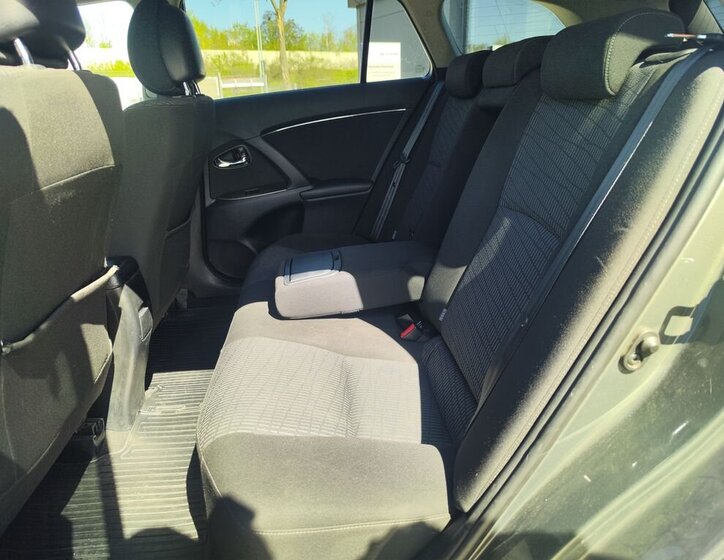 Toyota Avensis Kombi 2,0 l 93 kw