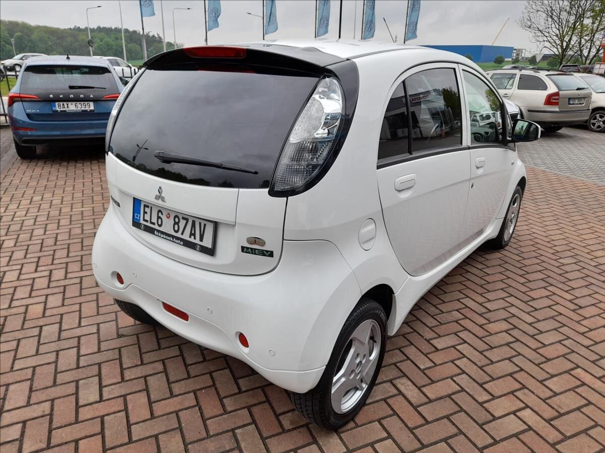 Mitsubishi Ostatní Hatchback 0,0 35 kw