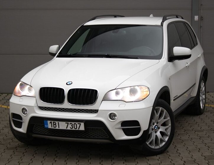 BMW X5 SUV 3,0 l 180 kw