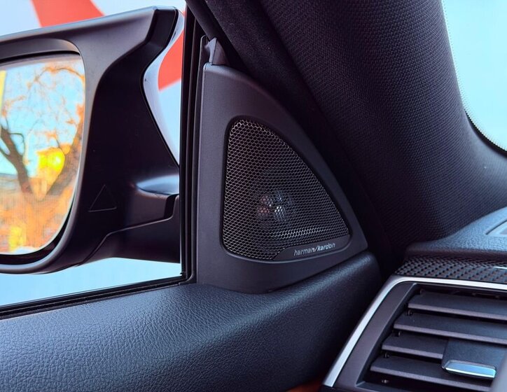 BMW M4 Kupé 3,0 l 317 kw