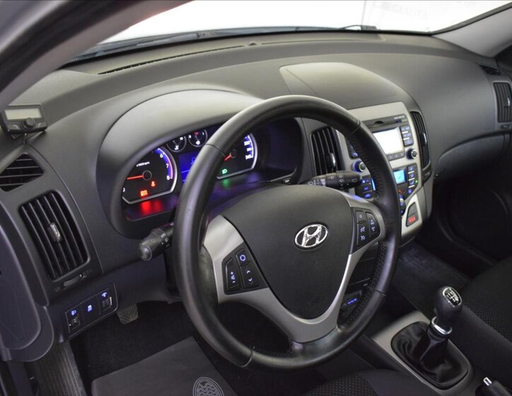 Hyundai i30 Kombi 1,6 l 92 kw