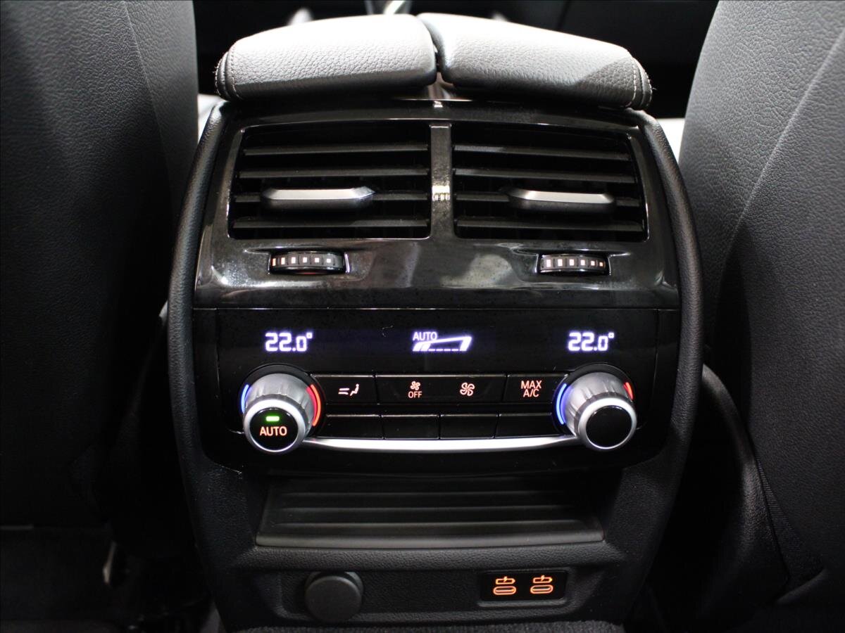 BMW Řada 5 Sedan / Limuzína 3,0 l 245 kw