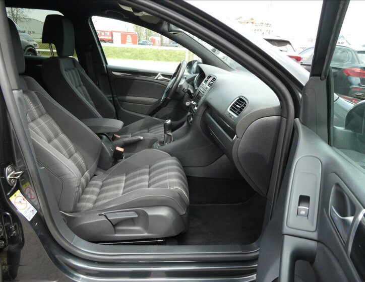 Volkswagen Golf Hatchback 2,0 l 125 kw