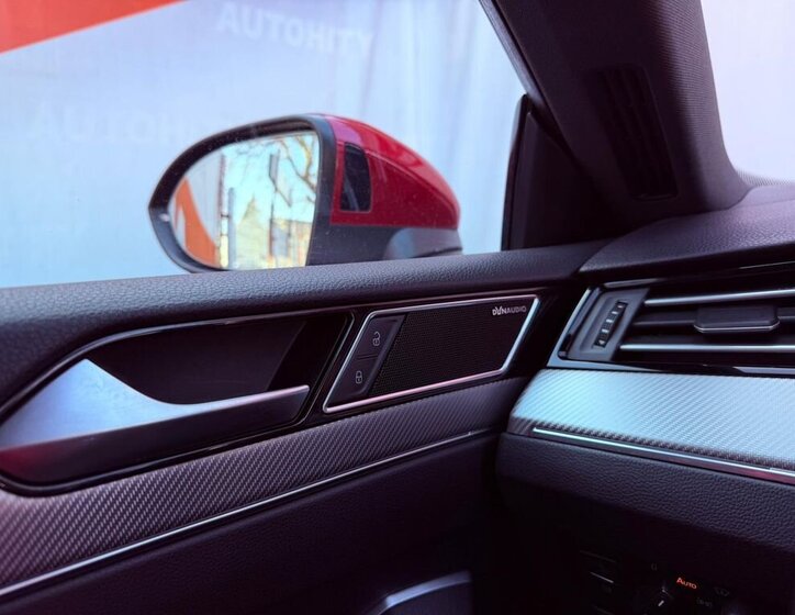 Volkswagen Arteon Liftback 2,0 l 206 kw