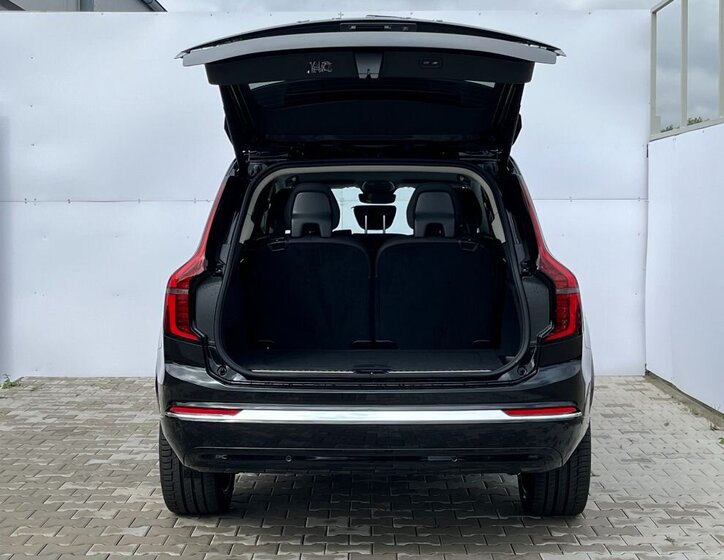Volvo XC90 SUV 2,0 l 335 kw