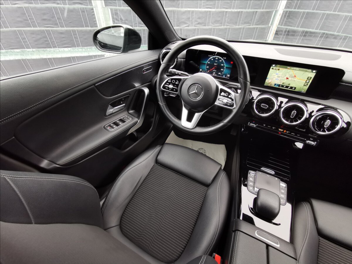 Mercedes-Benz CLA Kombi 2,0 l 110 kw