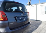 Toyota Corolla Verso 12