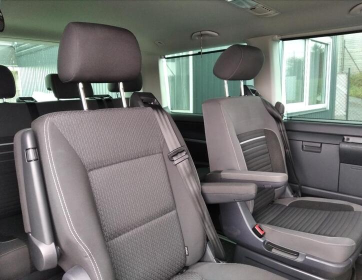 Volkswagen Multivan 10