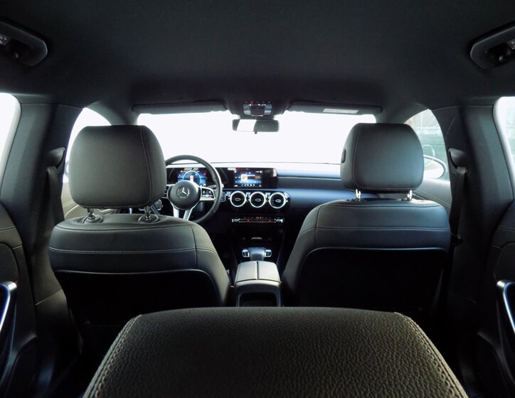 Mercedes-Benz CLA 10