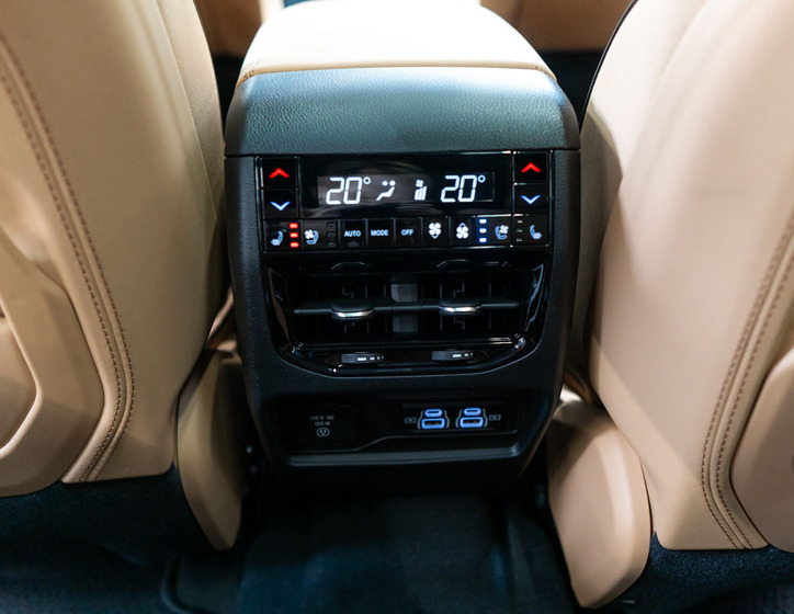 Jeep Grand Cherokee 46