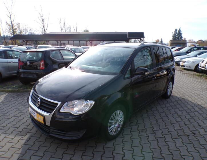 Volkswagen Touran 2