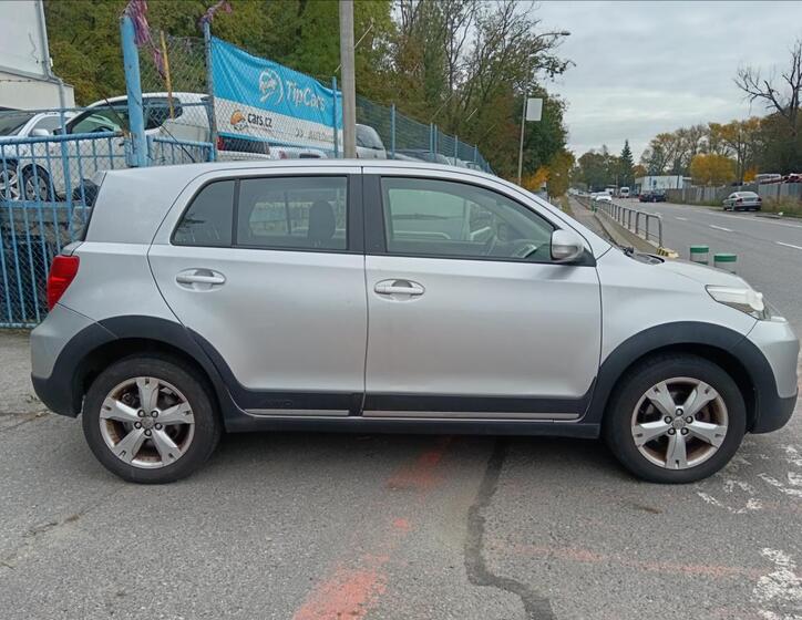 Toyota Urban Cruiser 14