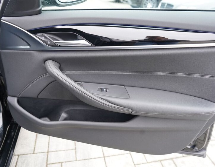 BMW Řada 5 Sedan 2,0 l 140 kw