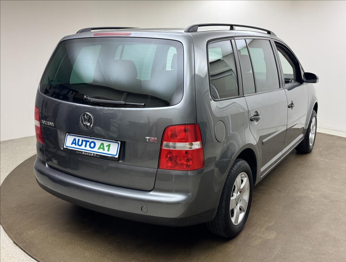 Volkswagen Touran MPV 1,6 l 75 kw