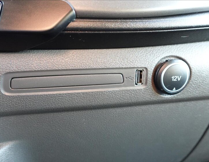 Ford Transit Custom Ostatní 2,0 l 77 kw