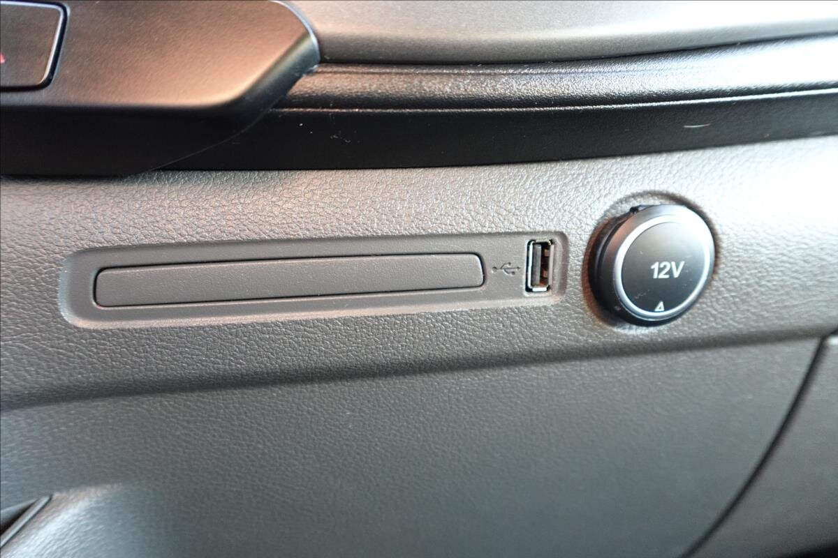 Ford Transit Custom Ostatní 2,0 l 77 kw