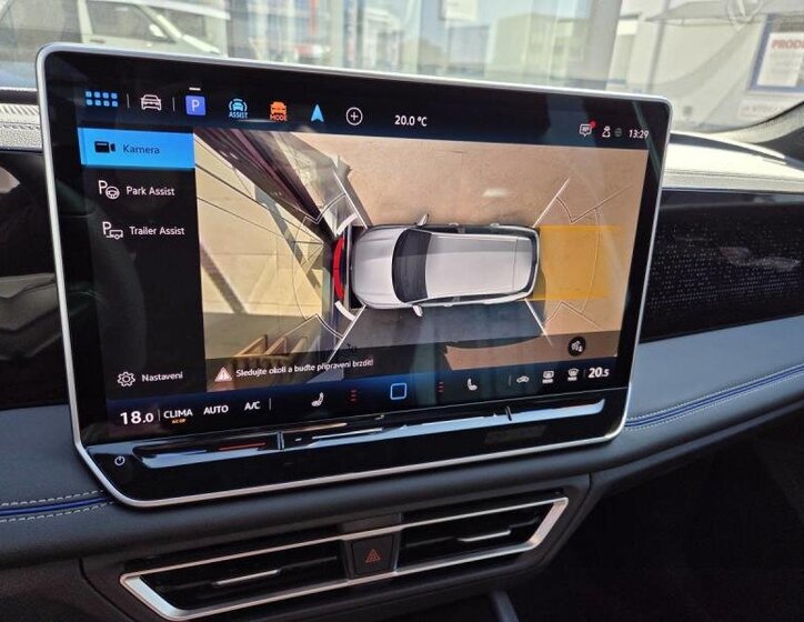 Volkswagen Tiguan SUV / Terénní 2,0 l 195 kw