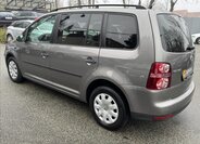 Volkswagen Touran 10