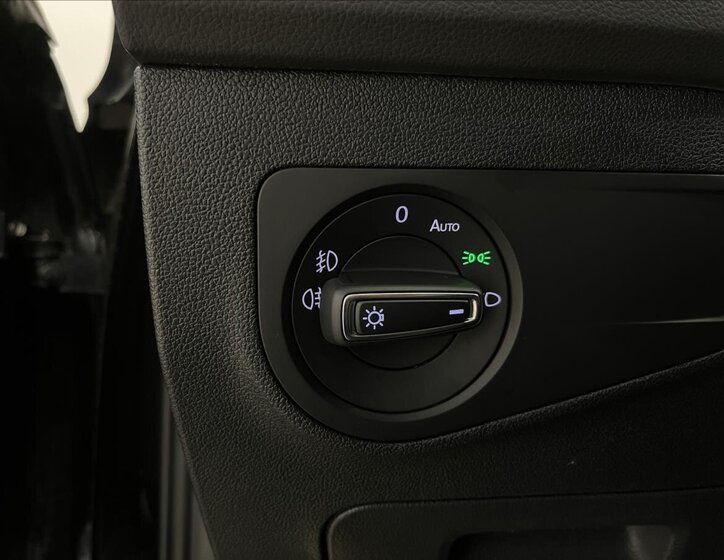 Volkswagen Tiguan SUV / Terénní 2,0 l 110 kw