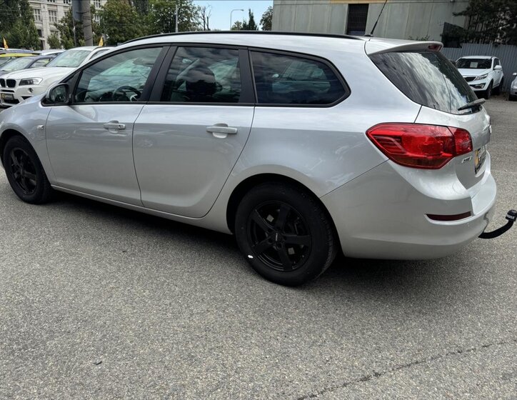 Opel Astra Kombi 1,7 l 81 kw