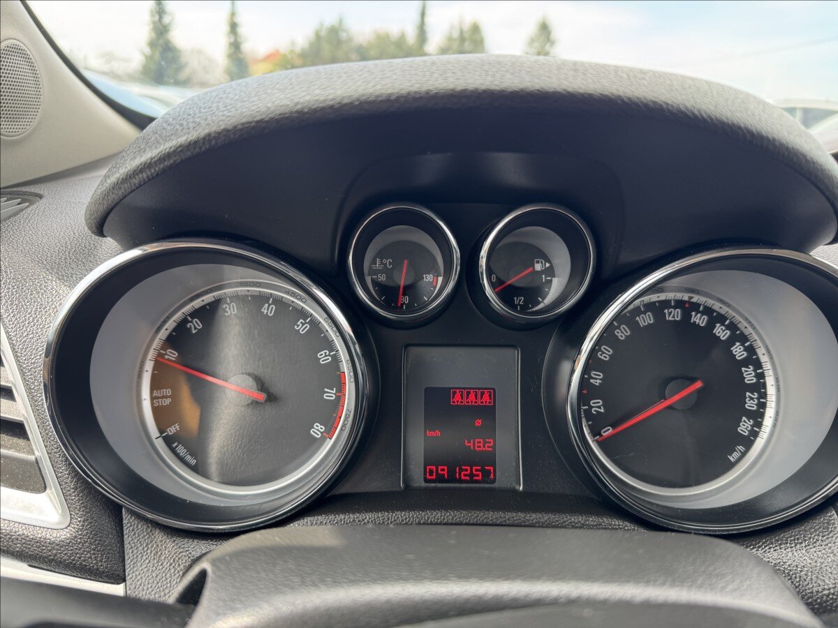 Opel Mokka SUV / Terénní 1,6 l 85 kw