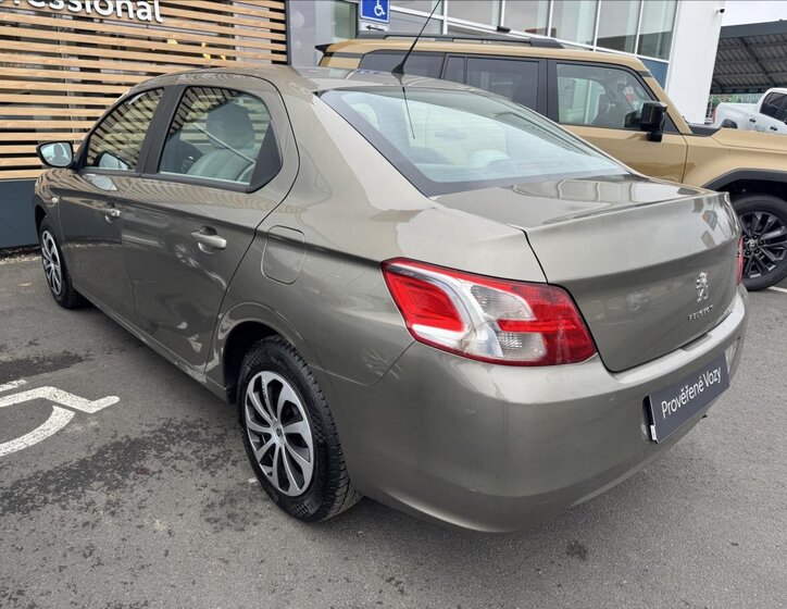 Peugeot 301 Sedan 1,6 l 85 kw