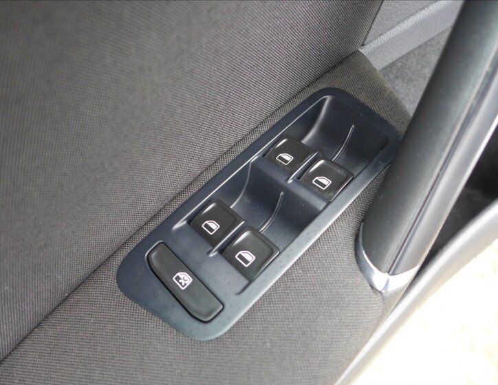 Volkswagen Golf Hatchback 1,2 l 77 kw