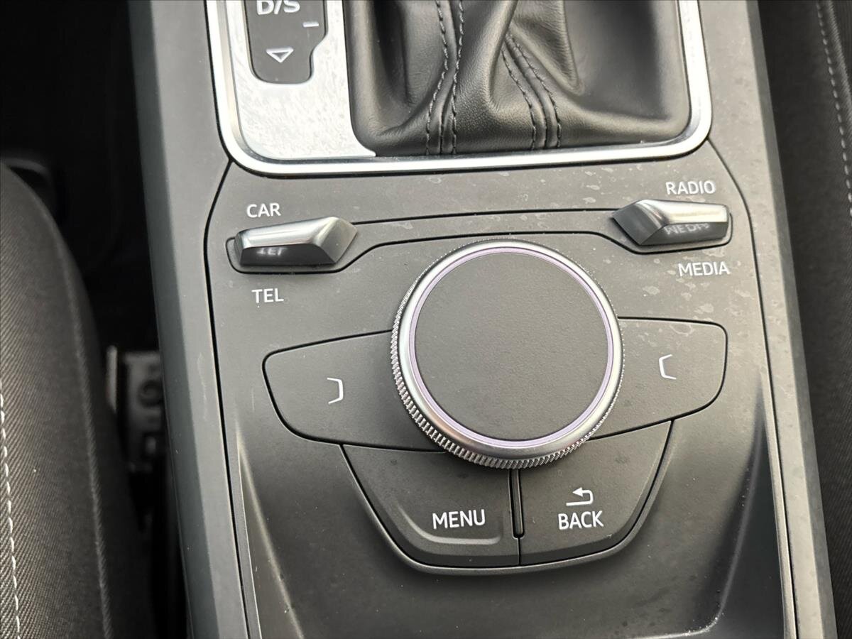 Audi Q2 SUV / Terénní 1,5 l 110 kw