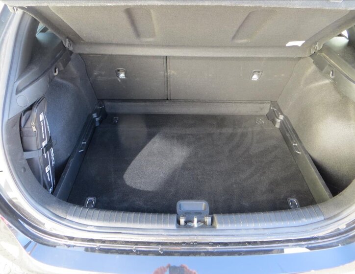 KIA Ceed Hatchback 1,5 l 118 kw