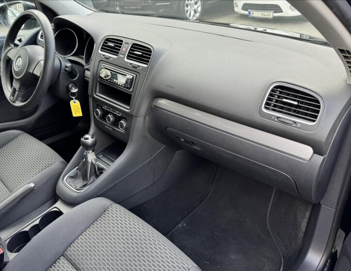 Volkswagen Golf Hatchback 1,6 l 77 kw