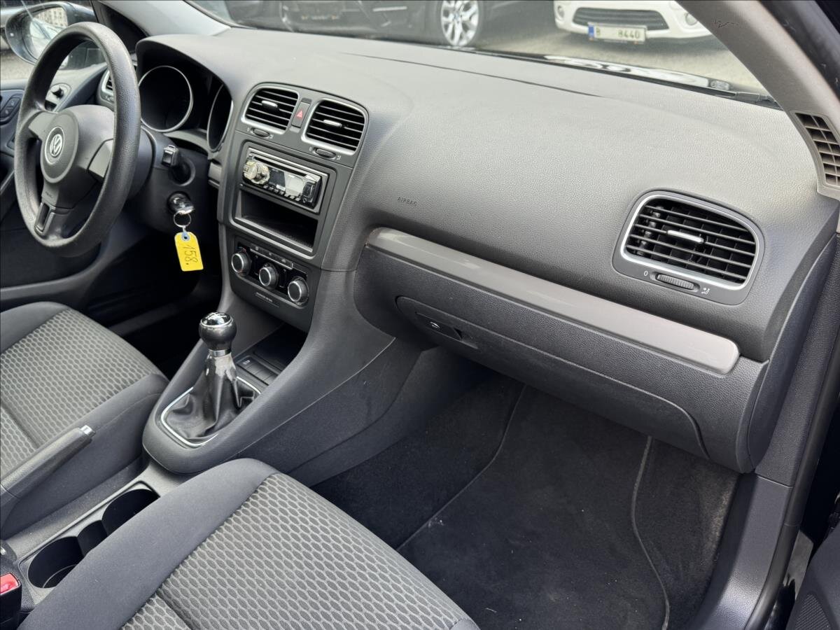 Volkswagen Golf Hatchback 1,6 l 77 kw