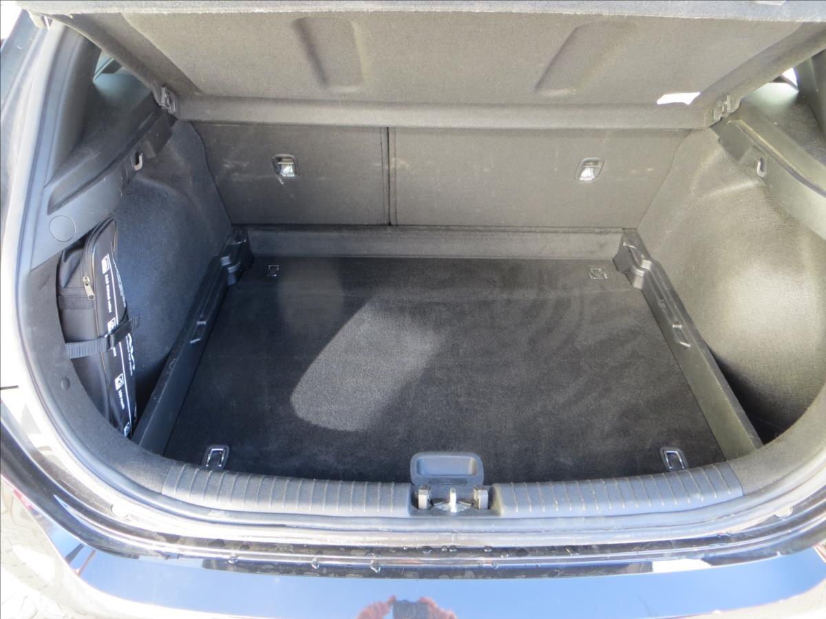 KIA Ceed Hatchback 1,5 l 118 kw