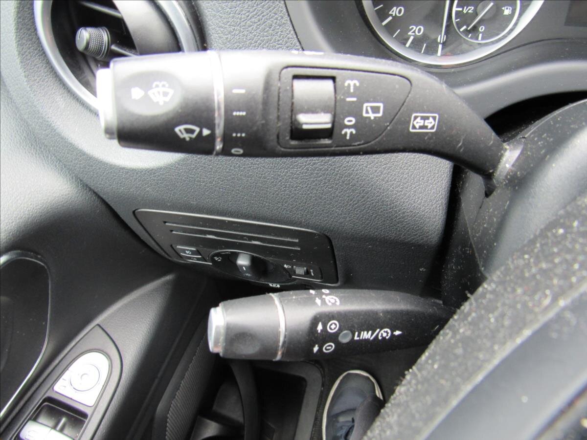 Mercedes-Benz Vito Kombi 2,1 l 100 kw