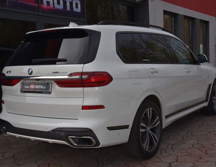 BMW X7 SUV / Terénní 3,0 l 195 kw