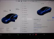 Tesla Model 3 32