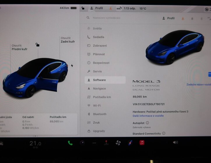 Tesla Model 3 32