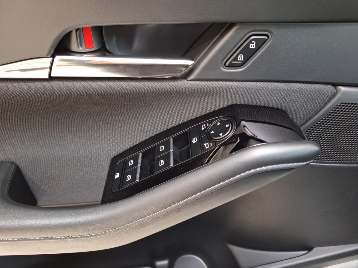 Mazda CX-30 SUV 2,5 l 103 kw