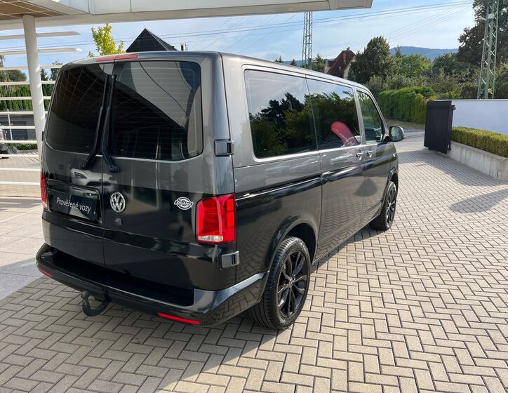 Volkswagen Caravelle 6