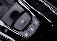 Toyota C-HR SUV 1,8 l 72 kw