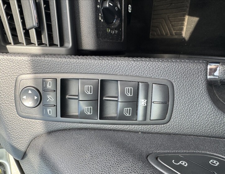 Mercedes-Benz Třídy R 14