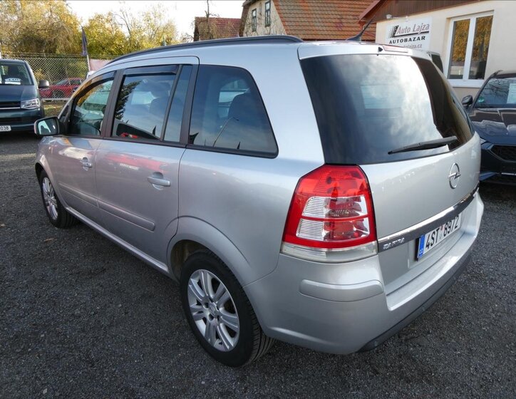Opel Zafira 7