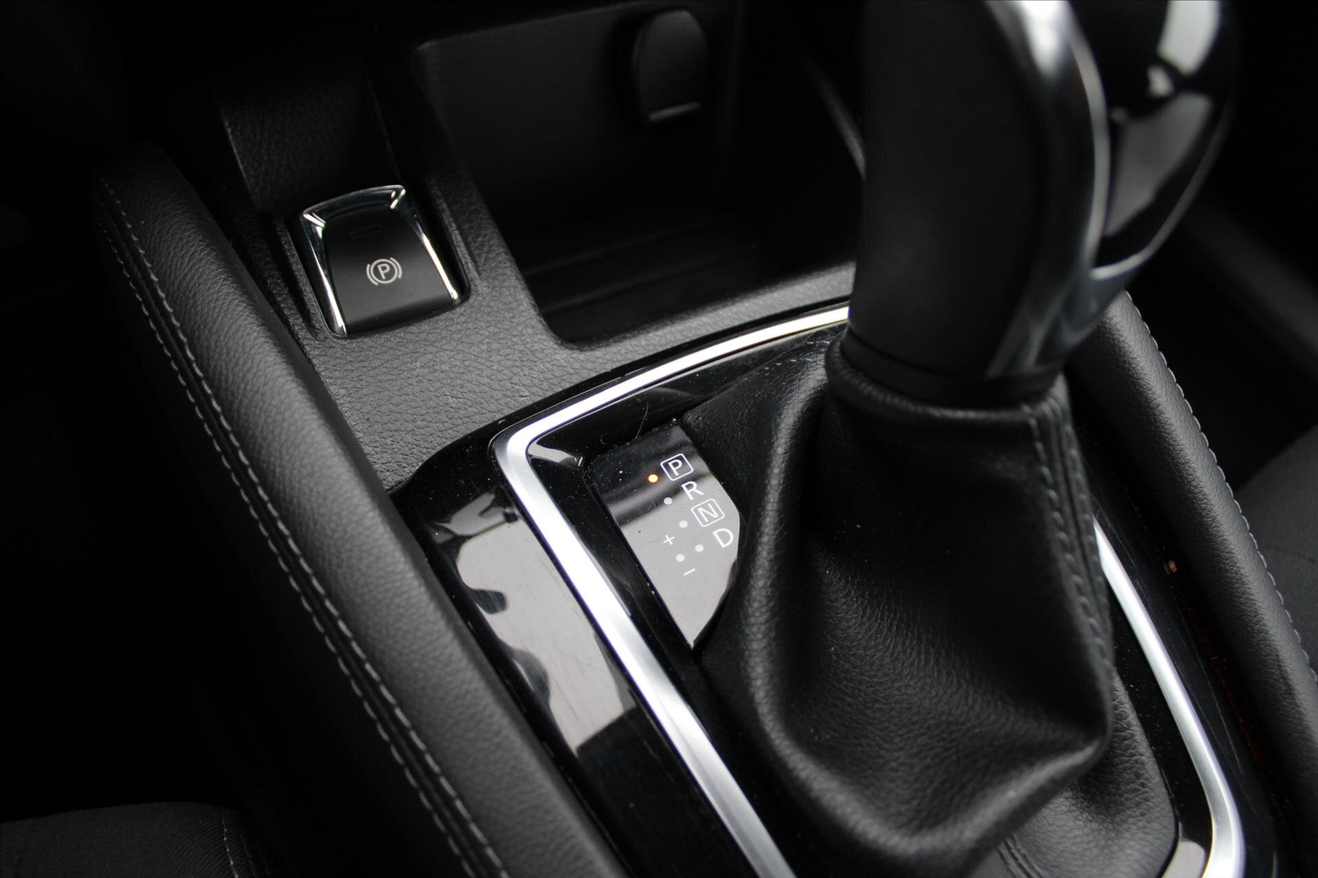 Nissan Qashqai SUV / Terénní 1,2 l 85 kw