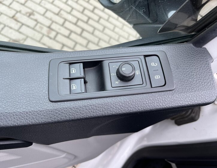 Volkswagen Transporter Kombi 2,0 l 110 kw