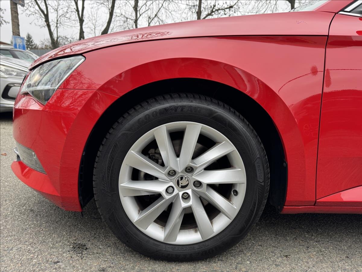 Škoda Superb Kombi 2,0 l 110 kw