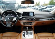 BMW Řada 7 24