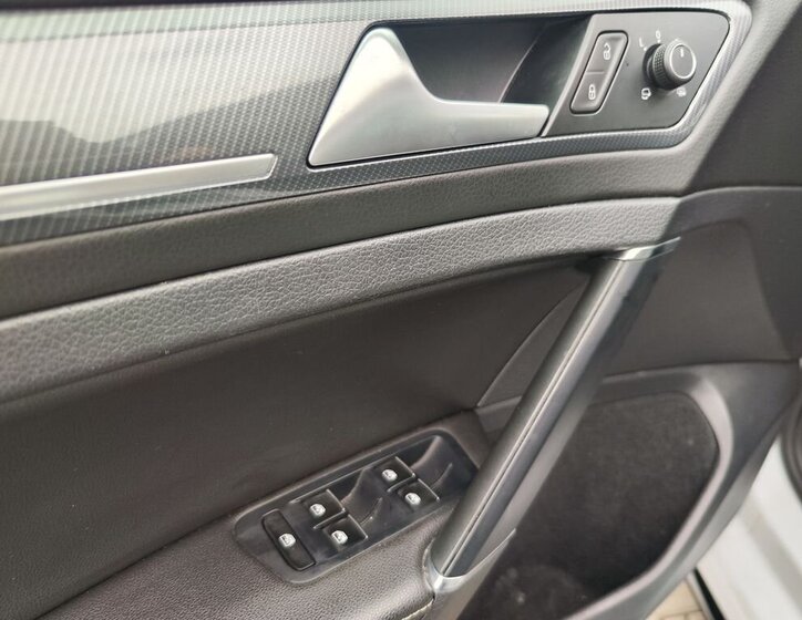 Volkswagen Golf Kombi 2,0 l 110 kw