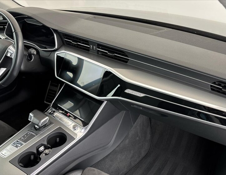 Audi A6 Allroad Kombi 3,0 l 253 kw